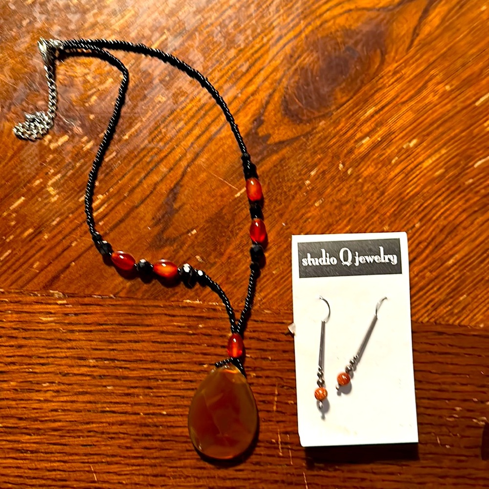Studio Q jewelry necklace and earring set. Never worn.